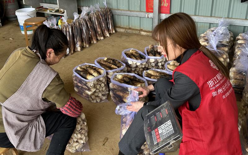 6205345905_d59a564256-160x160